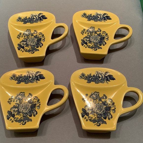 Spode Other - SPODE 4 Blue Room Garden Flowers Yellow Teacup Shaped Teabag/Spoon Rests L0407